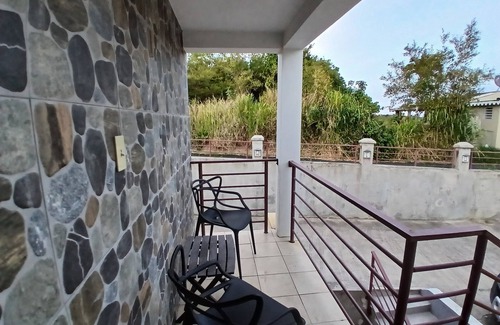 Brewers Bay Apartment | #7 Studio sunset islands view, queen bed, bath & kitchen 10 min to town & beach