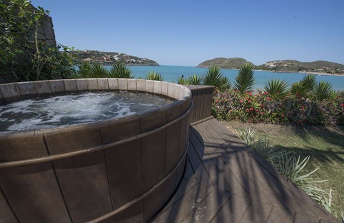 Village da Ferradura House | 7-suite house by the sea, sleeps up to 18 people