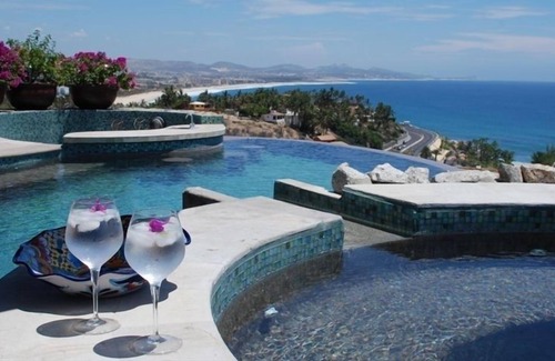 Loreto Villa | 7 Th Night Free, 4 BR/ 5 BA Villa in Gated Querencia Sea View lots of parking