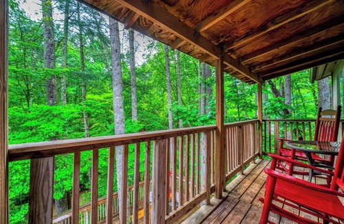 Wiley Apartment | #7 Waterfront Balcony/One Bedroom Kitchenette- No Pets-39 Mi Helen GA-