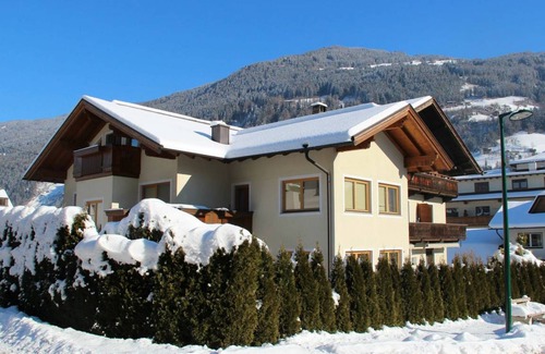 Zillertal Apartment | 70 m² Apartment ∙ 2 bedrooms ∙ 4 guests