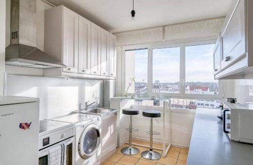 8th Arrondissement Apartment | 70 m² Apartment ∙ 2 bedrooms ∙ 8 guests