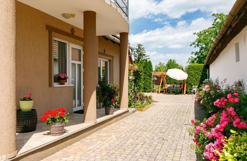 Balatonszemes Apartment | 70 m² Apartment ∙ 2 bedrooms ∙ 5 guests