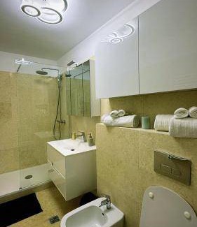 Piatra Neamt Apartment | 70 m² Apartment ∙ 2 bedrooms ∙ 4 guests