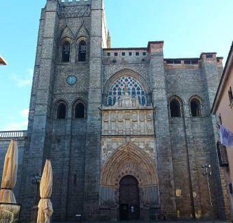 Old Town of Avila Apartment | 70 m² Apartment ∙ 2 bedrooms ∙ 6 guests