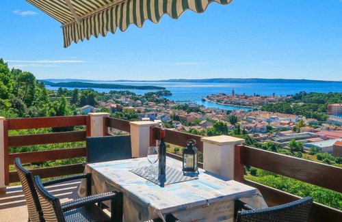 Rab Apartment | 70 m² Apartment ∙ 2 bedrooms ∙ 4 guests