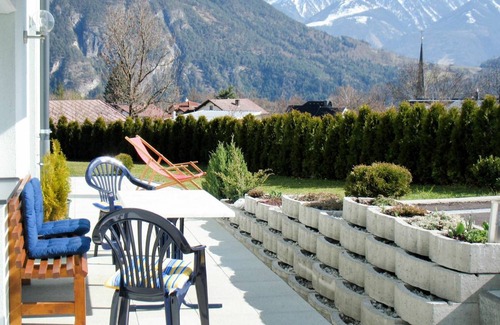 Imst Apartment | 70 m² Apartment ∙ 2 bedrooms ∙ 4 guests