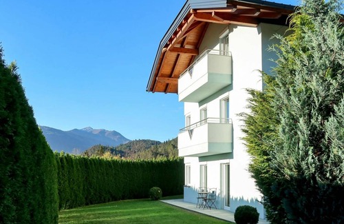 Imst Apartment | 70 m² Apartment ∙ 2 bedrooms ∙ 4 guests