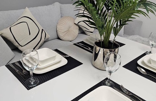 Zyrardow Apartment | 70 m² Apartment ∙ 2 bedrooms ∙ 6 guests