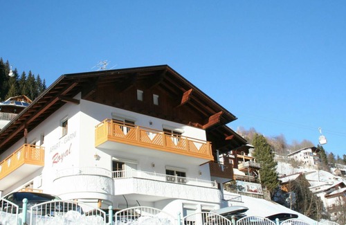 Kappl Apartment | 70 m² Apartment ∙ 3 bedrooms ∙ 6 guests