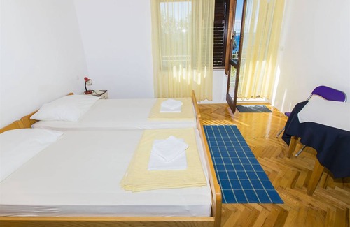 Starigrad Apartment | 70 m² Apartment ∙ 3 bedrooms ∙ 6 guests