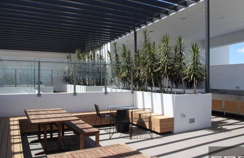 Bowen Hills Apartment | 70 m² Apartment ∙ 5 guests