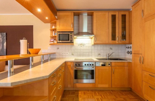 Immenstaad am Bodensee Apartment | 70 m² Apartment ∙ 1 bedroom ∙ 5 guests