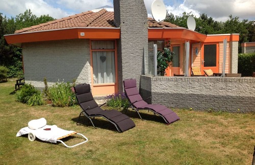 Julianadorp aan zee House | 70 m² Bungalow ∙ 3 bedrooms ∙ 6 guests