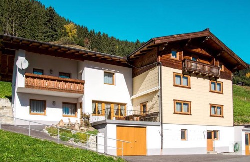 Kappl House | 70 m² Farmhouse ∙ 2 bedrooms ∙ 6 guests