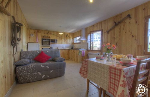 Chazey-sur-Ain House | 70 m² Gîte ∙ 2 bedrooms ∙ 4 guests