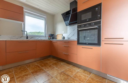 Cros House | 70 m² Gîte ∙ 3 bedrooms ∙ 6 guests