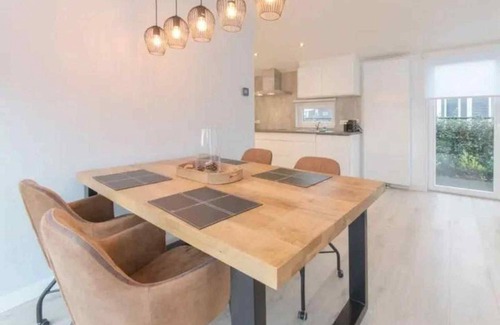 Wemeldinge House | 70 m² House ∙ 2 bedrooms ∙ 4 guests