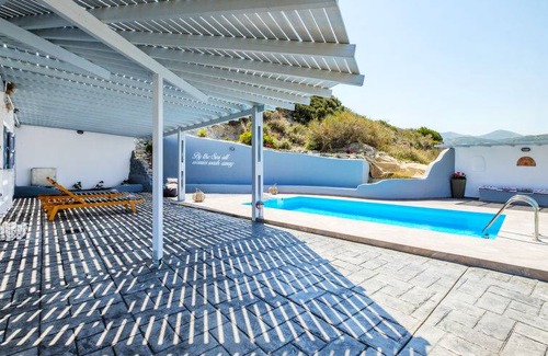 Paros House | 70 m² House ∙ 2 bedrooms ∙ 4 guests