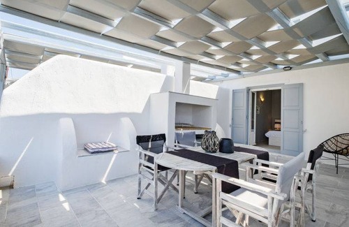 Paros House | 70 m² House ∙ 2 bedrooms ∙ 4 guests