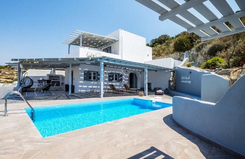 Paros House | 70 m² House ∙ 2 bedrooms ∙ 4 guests