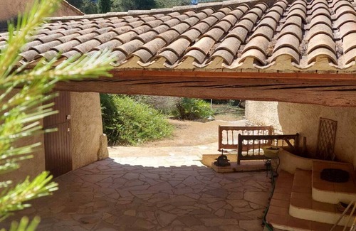 La Ciotat House | 70 m2 house with swimming pool in a green setting