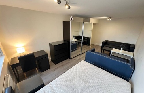 Wandsworth Resort | 70 m² Private room ∙ 1 bedroom ∙ 1 guest