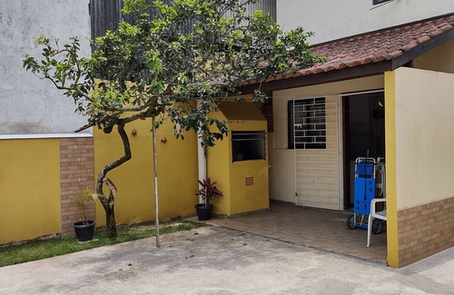 Guaratuba House | 70 meters from the beach and with a sea view, 4.5 km from Morro do Cristo
