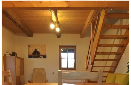 Grunlichtenberg mit Hockendorf Apartment | 70 sqm apartment on the Alpakahof Gaias garden