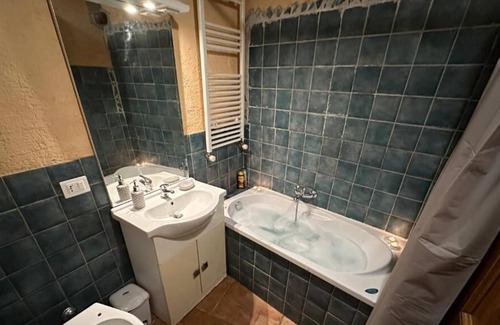 Artena Apartment | 70 SQM The House in the Rock -Free parking -Free Wi-Fi