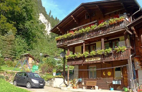 Lauterbrunnen Ski Chalet | 700 ft² Chalet