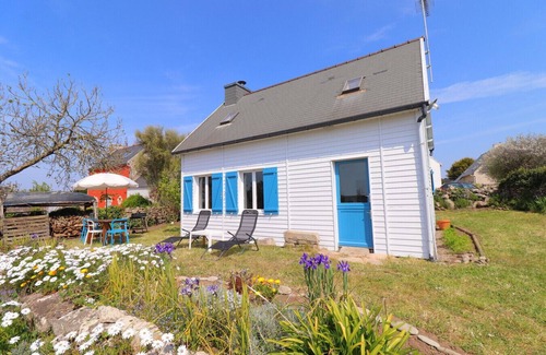 Poulgoazec House | 704-Sailor's villa Beach at 300m