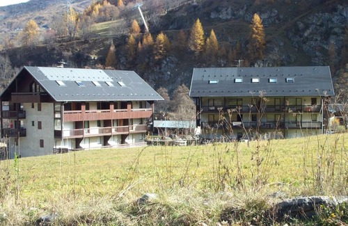 Valloire Apartment | 70m from ski slopes, Ground floor, balcony, parking, tv, ski locker, 32m², Valloire
