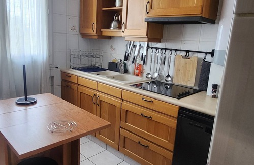Dijon Apartment | 70m2 apartment in Dijon, 4th floor without elevator, 5 minutes from Zenith
