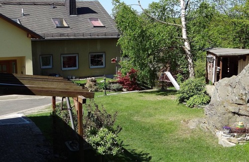 Rudolphstein Apartment | 70qm große Ferienwohnung mit zwei Schlafzimmern mit Terrasse