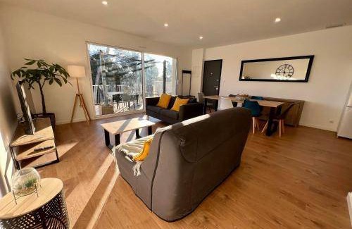 Saint-Clement-de-Riviere Apartment | 71 m² Apartment ∙ 2 bedrooms ∙ 6 guests