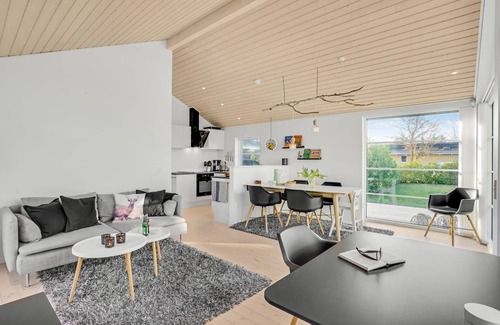 Skibby House | 71 m² House ∙ 2 bedrooms ∙ 6 guests