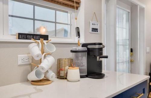 Downtown Dunedin House | 719 Douglas Avenue, Unit A "Sunny"