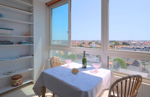 Les Sables d'Olonne Apartment | 72 m² Apartment ∙ 2 bedrooms ∙ 4 guests
