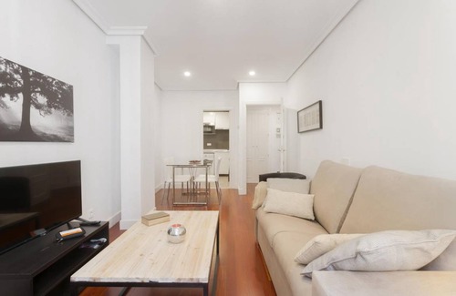 Malasana Apartment | 72 m² Apartment ∙ 1 bedroom ∙ 4 guests