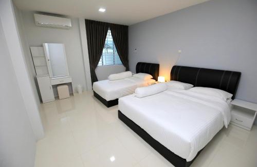 Kampung Stampin House | 722 Homestay