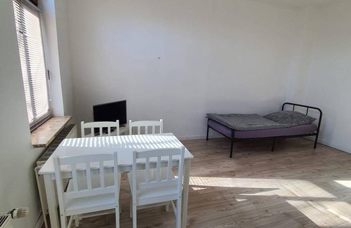 Brunsbuttel Apartment | 73 m² Apartment ∙ 3 bedrooms ∙ 5 guests