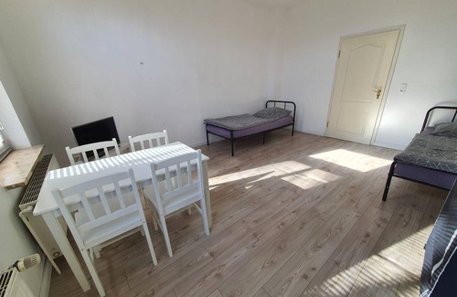 Brunsbuttel Apartment | 73 m² Apartment ∙ 3 bedrooms ∙ 5 guests