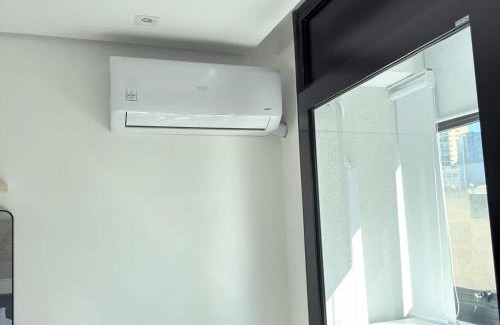 Se Apartment | 73NV Studio Liberdade SP 300 metros Estação Japão Liberdade acomoda até 03 pessoas