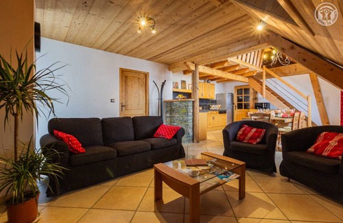 Saint-Jean-d'Arves House | 74 m² Gîte ∙ 3 bedrooms ∙ 6 guests