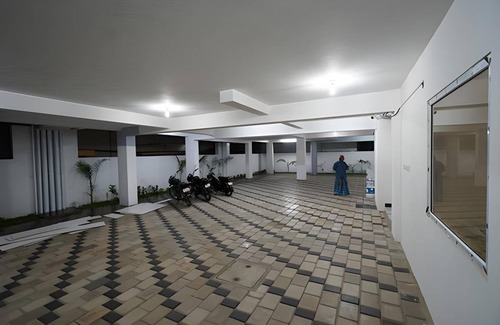 Tiruchirappalli Apartment | 743 m² Apartment ∙ 2 bedrooms ∙ 4 guests
