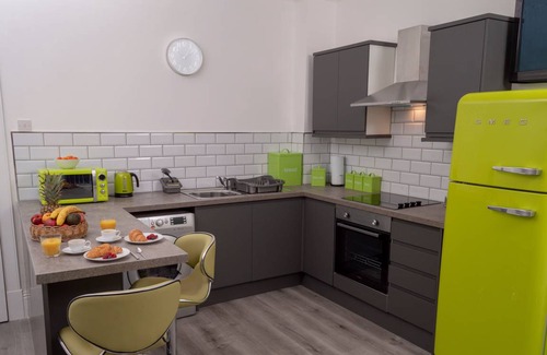 Dundee Apartment | 75 m² Apartment ∙ 3 bedrooms ∙ 5 guests
