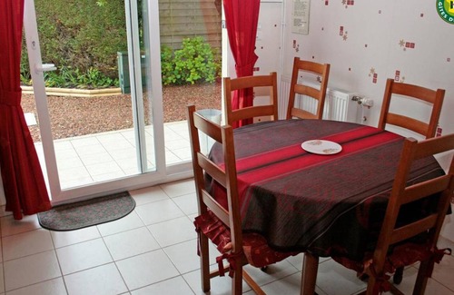 Fiennes Cottage | 75 m² Cabin ∙ 2 bedrooms ∙ 5 guests