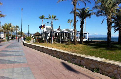 Torremolinos Ski Chalet | 75 m² Chalet ∙ 2 bedrooms ∙ 5 guests