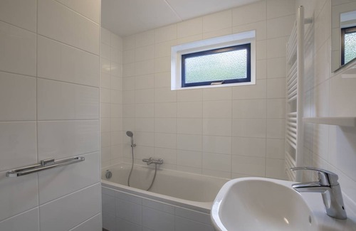 Julianadorp Villa | 75 m² Villa ∙ 2 bedrooms ∙ 4 guests